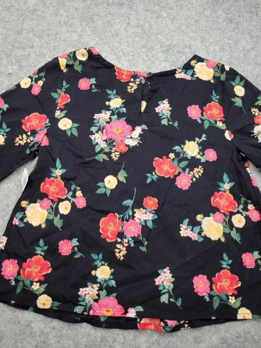 Old Navy girls shirt